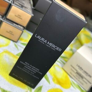 Real flawless foundation color Dune